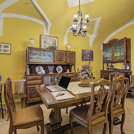Splendido Rustico In Langa Landhuis Clavesana
