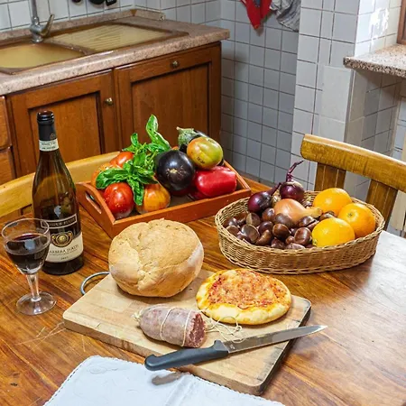 Landhuis Splendido Rustico In Langa Clavesana